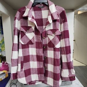 Stylish Checkered Utility Jacket in Red and White